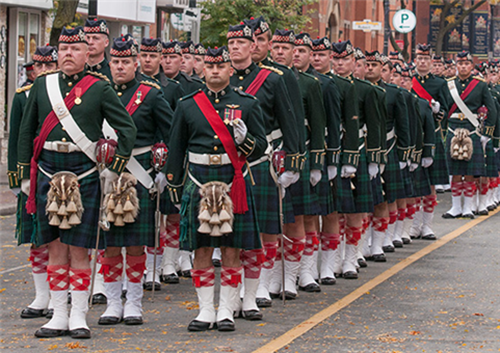 아가일 산악대를 모체 부대로 한 캐나다 제91보병연대. 이들의 킬트에서도 라몬트 타르탄을 확인할 수 있다. /출처= ⓒwww.express.co.uk