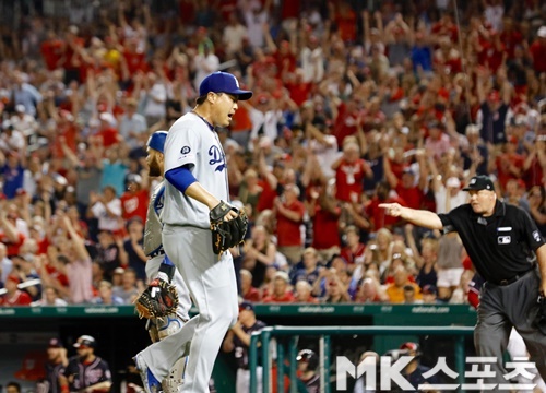 몬스터시즌을 보내며 커리어하이를 향해 가던 류현진은 8월 첫 경기 이후 3경기째 부진에 빠졌다. 류현진은 여유있게 사이영상을 수상할 것으로 보였지만, 연속된 부진으로 경쟁자들에게 추격을 허용했다. 사진=MK스포츠DB