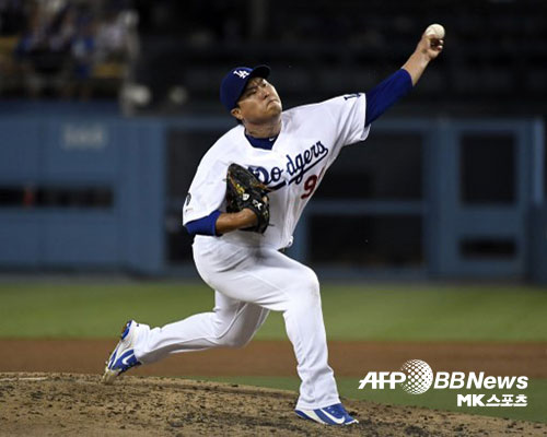 류현진이 2년만에 3경기 연속 5회를 넘기지 못했다. 4⅓이닝 3실점을 하고 물러나면서 류현진의 평균자책점은 2.45까지 올랐다. 사진(미국 로스앤젤레스)=ⓒAFPBBNews=News1