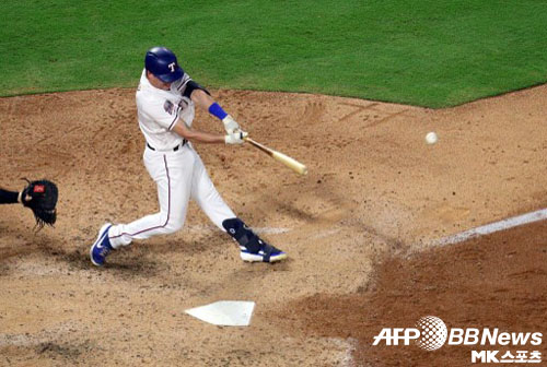 솔락은 4회말 투런 홈런을 쳤다. 사진(美 알링턴)=ⓒAFPBBNews = News1