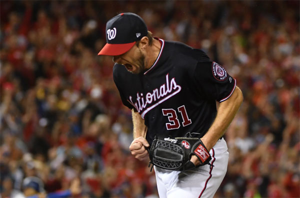 워싱턴의 맥스 셔저가 7회 초 크리스 테일러를 삼진으로 잡은 후 포효하고 있다. [UPI = 연합뉴스]