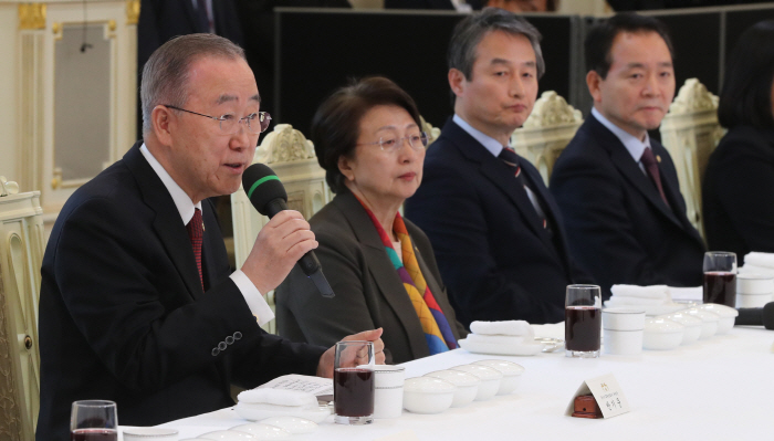 인사말 하는 반기문 위원장 [사진 = 연합뉴스]