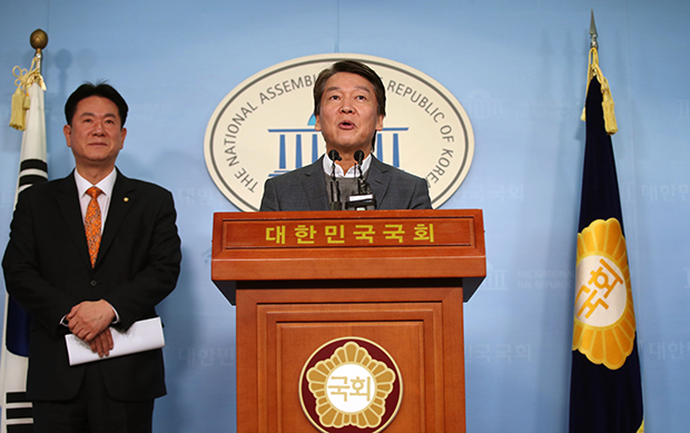 국민당(가칭) 안철수 창당준비위원장이 13일 오전 국회 정론관에서 "공정과 정의를 바로 세우기 위한 혁신 방안"에 대해 발표하고 있다.[사진=연합뉴스]