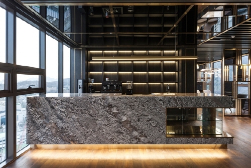 과천푸르지오써밋 스카이 라운지 로비(사진제공=대우건설)