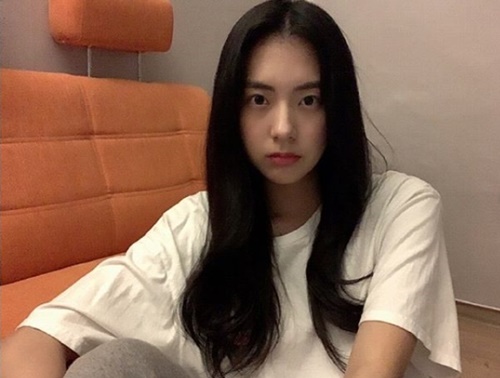 빅뱅 멤버 탑과 열애설이 불거진 김가빈에 대한 관심이 뜨겁다. 사진=김가빈 SNS