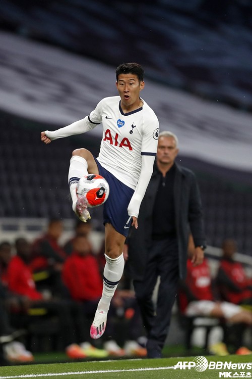 손흥민이 맨체스터 유나이티드 상대로 슈팅 4회를 기록하며 7.2의 무난한 평점을 받았다. 사진(영국 런던)=AFPBBNews=News1