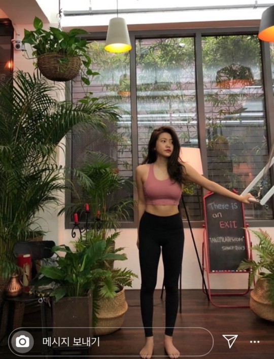 레드벨벳 예리가 필라테스로 유연한 몸매를 뽐냈다.사진=예리 SNS