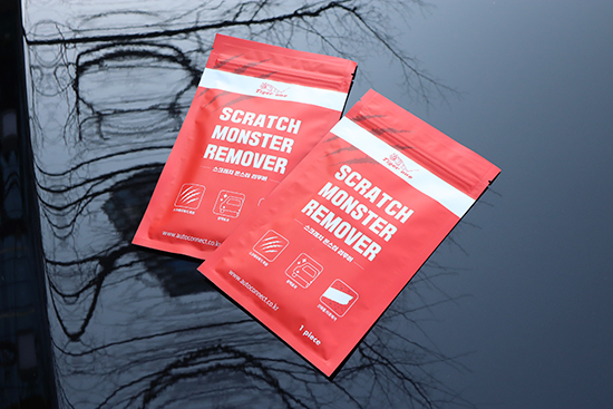 리빙픽이 지난해 10월 데이터 기반으로 출시해 40만개 이상 판매한 스크래치 몬스터 리무버