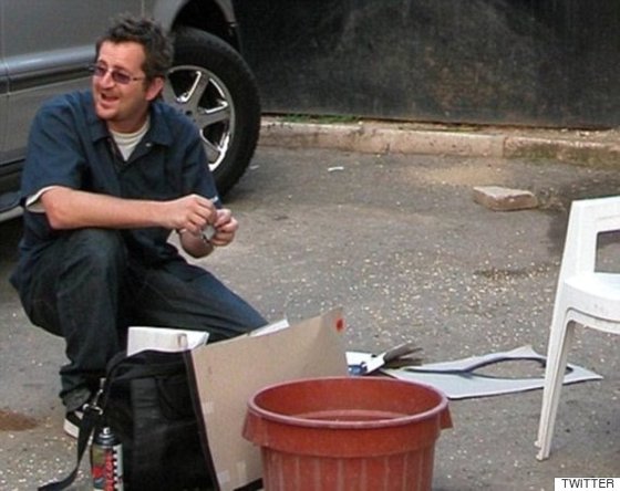 뱅크시로 추정되는 브리스톨 출신 예술가 로빈 거닝햄. [사진 데일리메일 캡처]