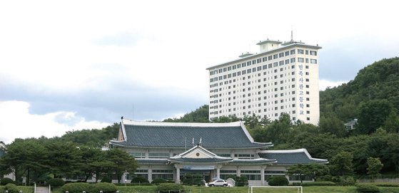 민족사관고는 1996년 강원도 횡성에 설립된 전국단위 자율형사립고다. 2019년 강원도 교육청의 재지정 평가를 앞두고 있다.