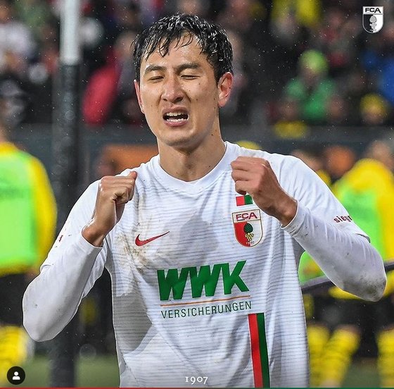 도르트문트를 상대로 2골을 몰아치면서 여러 시련을 날려버린 지동원. [아우크스부르크 인스타그램]