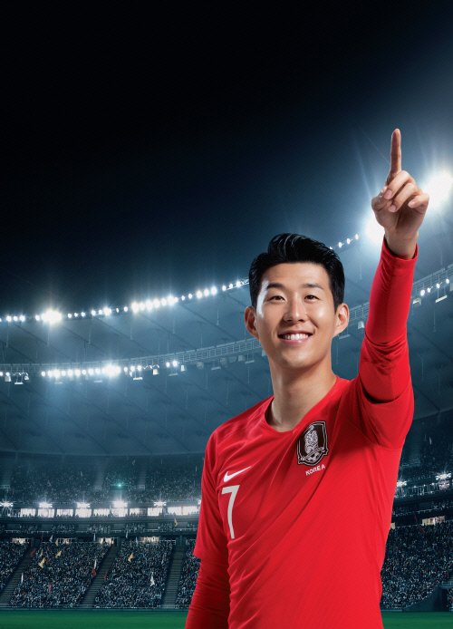 손흥민이 출연한 하나금융그룹 유투브 영상을 한달만에 1000만뷰를 돌파했다. [사진 하나금융그룹]