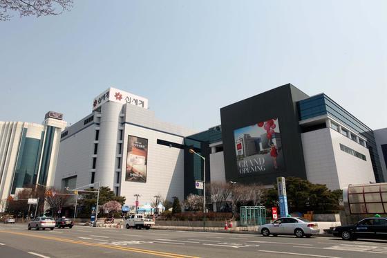 롯데 인천터미널점이 아직 신세계 백화점이던 시절 모습.                     [중앙포토]