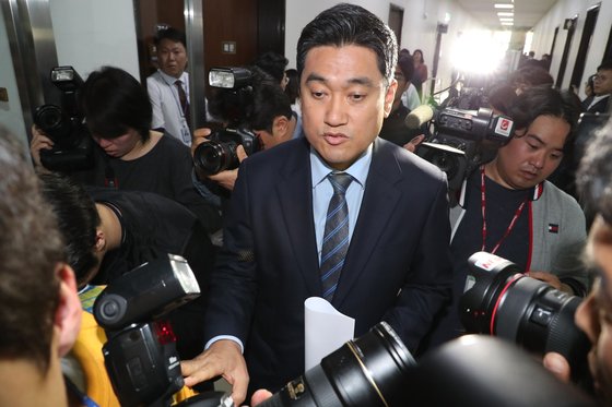 국회에 모습 드러낸 오신환 의원   [연합뉴스]