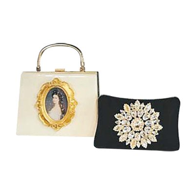 보석·레이스로 장식한 화려한 가방은 개화기 코스튬의 필수 액세서리. [황남양장점]