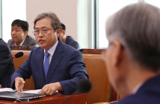 1일 국회에서 열린 법제사법위원회 전체회의에서 더불어민주당 간사인 송기헌 의원이 발언하고 있다. [연합뉴스]