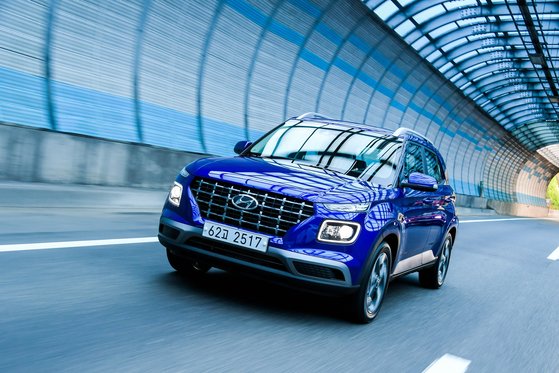 현대차 베뉴 주행 장면. [사진 현대차]