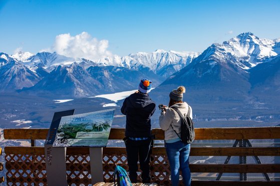 밴프 국립공원은 북미의 척추 로키 산맥에서도 가장 아름다운 풍광을 자랑하는 곳으로 꼽힌다. [사진 캐나다관광청]