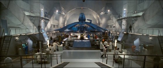 영화 '인디펜던스 데이'에 나온 51구역. 이 영화에선 미군이 로즈웰 사건으로 얻은 외계인의 시체와 추락한 UFO를 51구역에 보관하고 있다고 설정하고 있다. [자료 20세기 폭스]