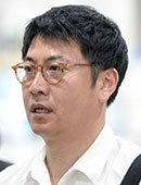 국정농단 사태 증인으로 법정에 들어서는 노승일씨. [중앙포토]