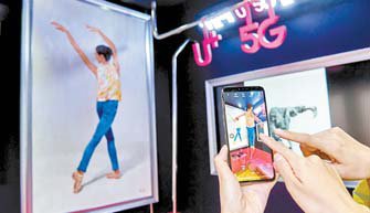 팝업 갤러리에선 AR·VR 콘텐트를 모두 체험할 수 있다. /프리랜서 인성욱