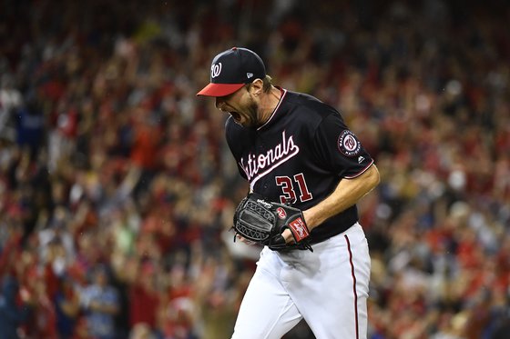 7회 만루 위기를 실점없이 막고 포효하는 맥스 셔져. [USA투데이=연합뉴스]