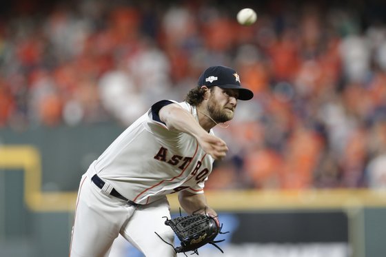 휴스턴 게릿 콜은 5차전에서 위력적인 투구를 이어갔다. 콜은 올 시즌 뒤 자유계약선수(FA)가 된다. [AP=연합뉴스]