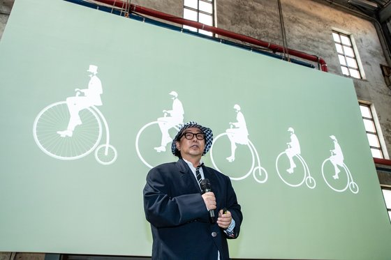 ‘빈폴 다시쓰다’ 프로젝트에 대해서 설명하는 정구호 크리에이티브 디렉터. [사진 삼성물산]