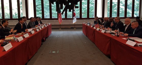 지난달 미국 하와이에서 개최된 한미 방위비 분담금 특별협정(SMA) 2차 회의. 한·미는 조만간 3차 회의를 서울에서 개최할 예정이다. [외교부 제공]