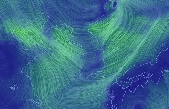 11일 오전 10시 한반도 인근 바람 방향. 북서풍이 불기 시작했지만 아직은 약해, 이미 쌓여있는 먼지를 밀어내기 시작하는 건 오후가 넘어서일 것으로 보인다. [자료 기상청]