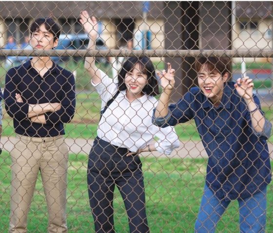 단장 남궁민, 운영팀원 조병규와 함께 호흡을 맞추고 있다. 털털한 면모가 돋보인다. [사진 SBS]