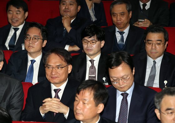 지난 3일 오전 경기도 정부과천청사 법무부에서 열린 추미애 신임 법무부 장관 취임식에 한동훈 대검찰청 반부패·강력부장(가운데)이 참석해 있다. [연합뉴스]