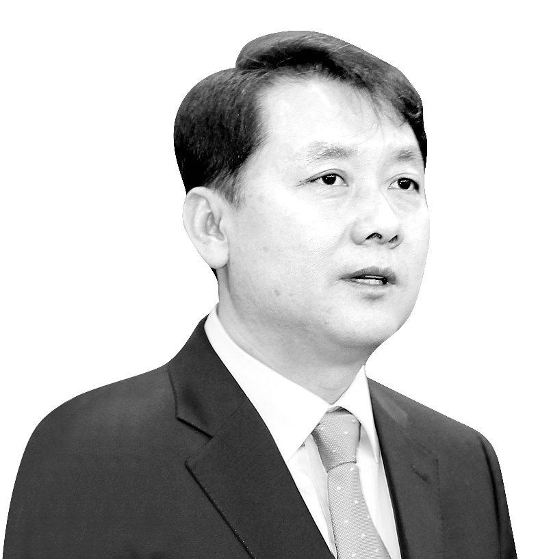 지난달 30일 사면복권돼 정치 재개가 가능해진 이광재 전 강원도지사. [중앙포토]