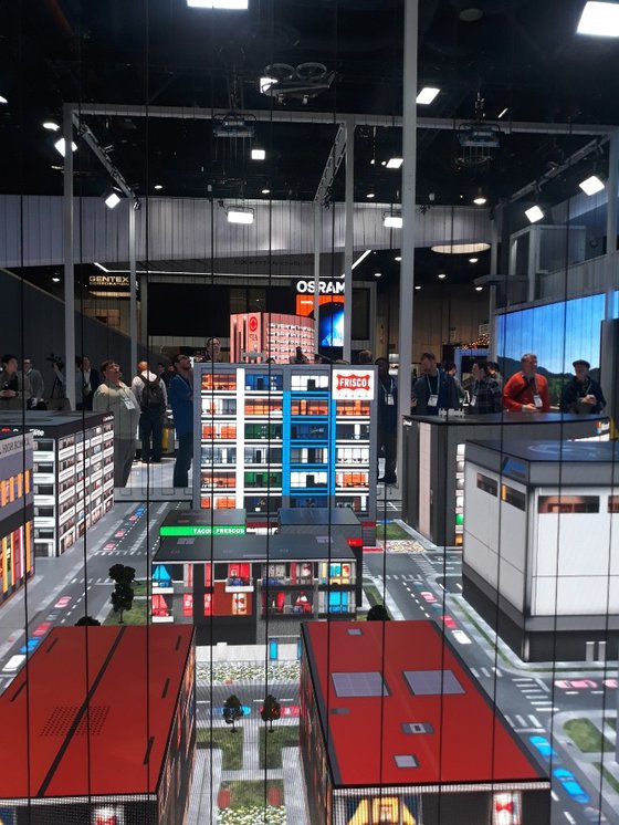 벨 CES 2020 부스. 도심 항공기가 날아다니는 미니어처를 꾸몄다. 김영주 기자