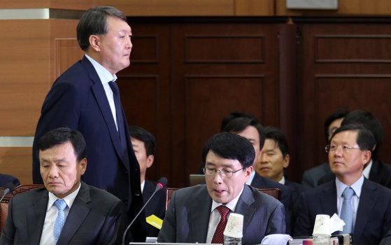 2013년 국회 법제사법위원회 국정감사장에 나오는 윤석열 당시 여주지청장 [중앙포토]