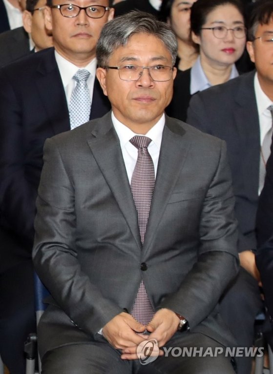 '청와대 선거개입 의혹'을 수사 중인 신봉수 서울중앙지검 2차장 [연합뉴스]