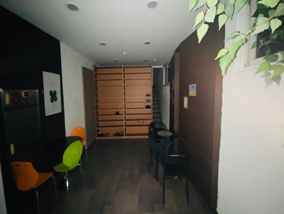 대구에 위치한 한 신천지 센터의 모습. 성경공부 등이 이뤄지는 공간으로 신천지라는 이름은 어디에도 쓰여있지 않다. 신천지 교인들은 이 센터를 'ㅅㅌ'혹은 '센'이라는 은어로 부른다. A씨 제공