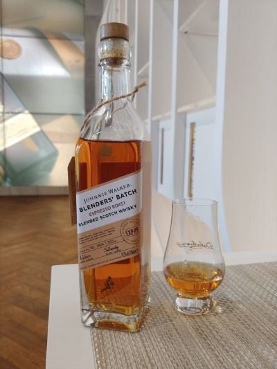 조니워커 블렌더스 배치 에스프레소 로스트(JOHNNIE WALKER BLENDERS’ BATCH ESPRESSO ROAST). [사진 김창수]