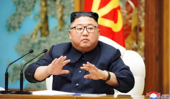 지난 12일 조선중앙통신은 김정은 북한 국무위원장이 전날 노동당 정치국 회의를 열고 신종 코로나바이러스 감염증(코로나19) 대응방안 등을 논의했다고 전했다. 중앙통신 홈페이지 캡처=연합뉴스