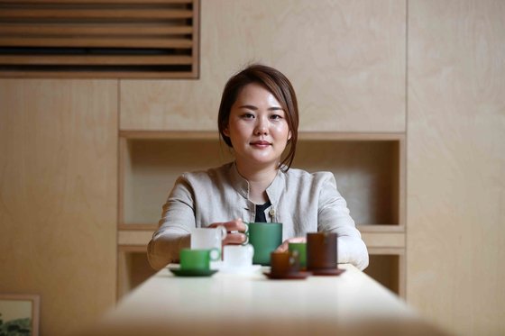 8일 서울 신사동 '플레이스1-3'에서 업사이클링 유리 공예가 박선민 작가와 인터뷰 했다. 김상선 기자