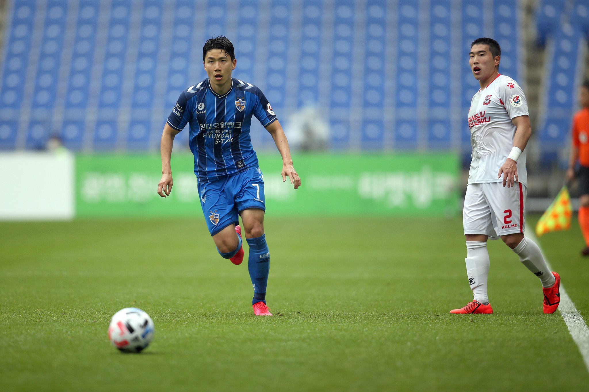 울산 김인성은 상주와 개막전에서 페널티킥을 유도하고 도움을 올렸다. 수원 삼성과 2라운드에서 동점골을 터트려 올 시즌 1골 1도움을 기록 중이다. [사진 울산 현대]