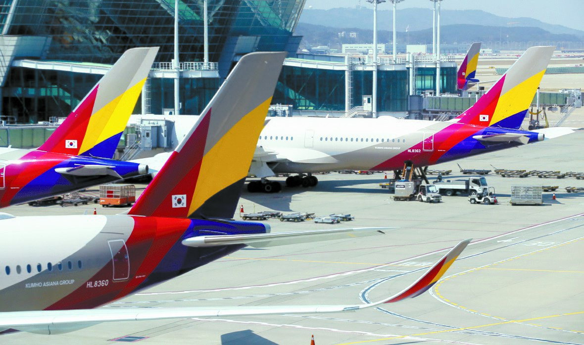 사진은 인천국제공항 1터미널의 아시아나항공 여객기. 연합뉴스