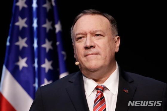 마이크 폼페이오 미 국무장관은 거의 하루가 멀다고 중국을 비난하는 발언을 쏟아내 중국으로부터 ’인류의 공적“이라는 말을 듣고 있다. [뉴시스]