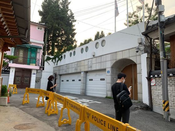 박원순 서울시장이 아내와 함께 머물러오던 서울 종로구 가회동 공관 [중앙포토]