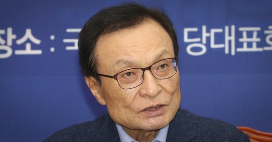 더불어민주당 이해찬 대표가 20일 오후 서울 여의도 국회에서 열린 더불어민주당 대구·경북·제주 예산정책협의회에서 인사말을 하고 있다. 연합뉴스