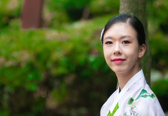 24일 보건복지부 주최로 서울 여의도에서 열리는 제40회 장애인의 날 행사에서 '올해의 장애인상'을 수상하는 이지원씨. [사진 충남도]