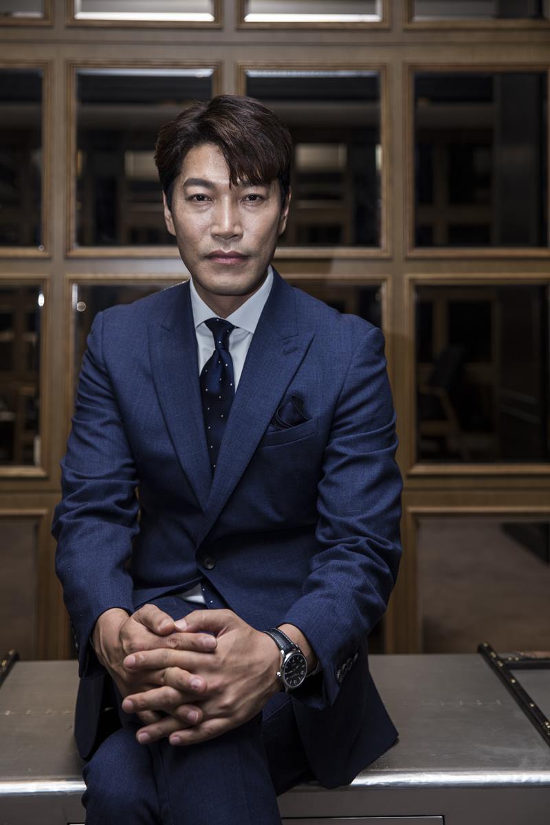 최귀화가 `기방도령`으로 본격 코믹 연기에 도전한 소감을 밝혔다. 제공|판씨네마