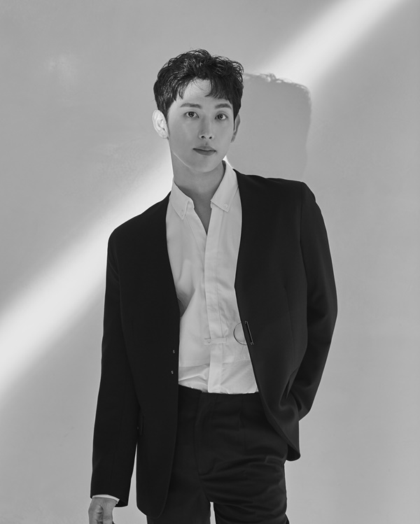 `타인은 지옥이다`에 이어 영화 `1947 보스톤`을 촬영중인 임시완은 "사실적 연기"를 지향한다고 밝혔다. 제공ㅣ플럼액터스