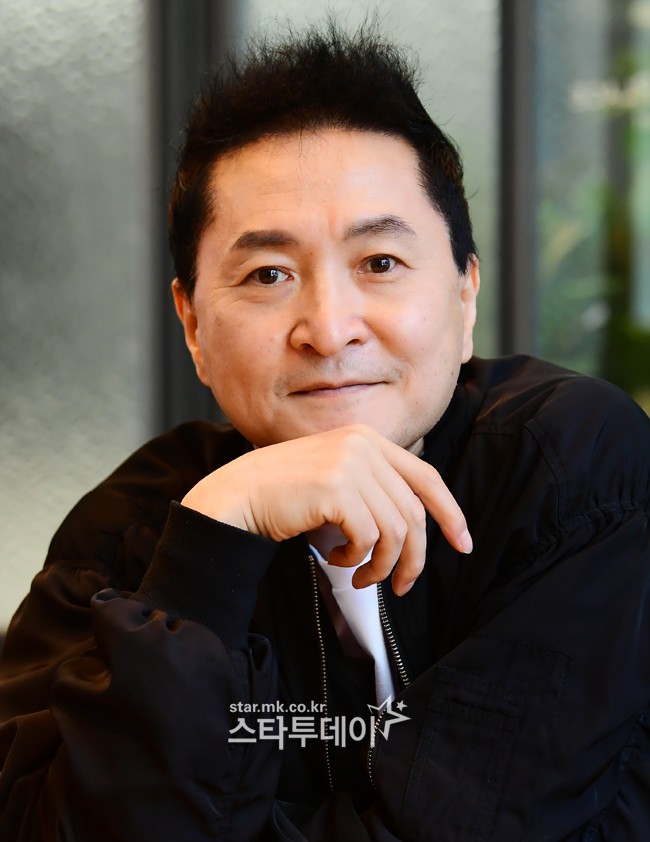 이동은은 긴 무명생활에도 가수를 포기할 생각은 없었다고 했다. 사진|강영국 기자