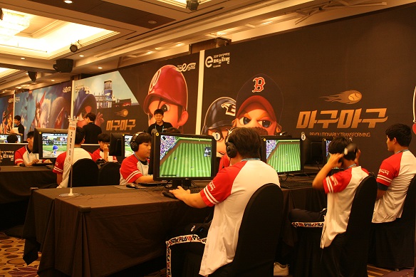 ‘2019년 전국 장애학생 e페스티벌’에 참가한 학생들이 대회에 집중하고 있다.